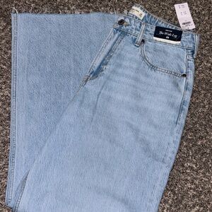 BRAND NEW Abercrombie Wide Leg Curve love